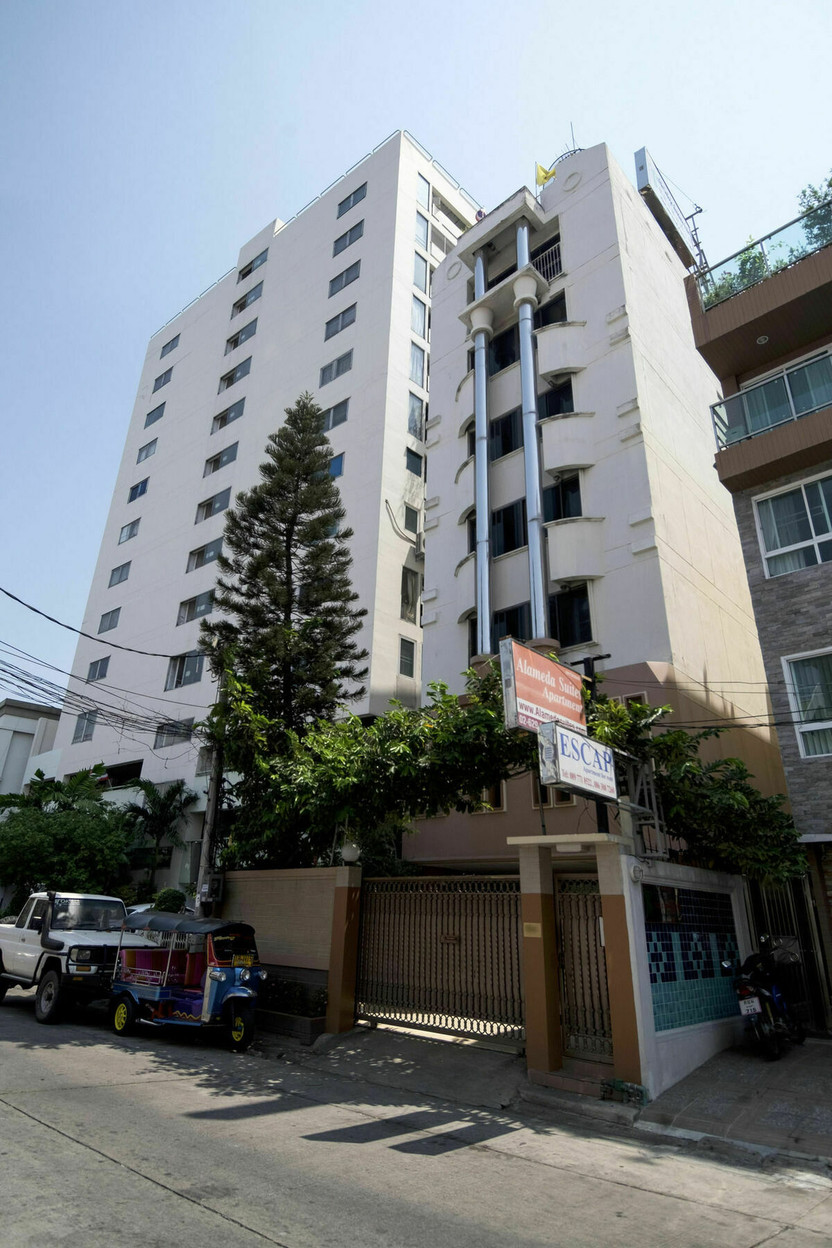 בנגקוק Alameda Suites Hotel מראה חיצוני תמונה
